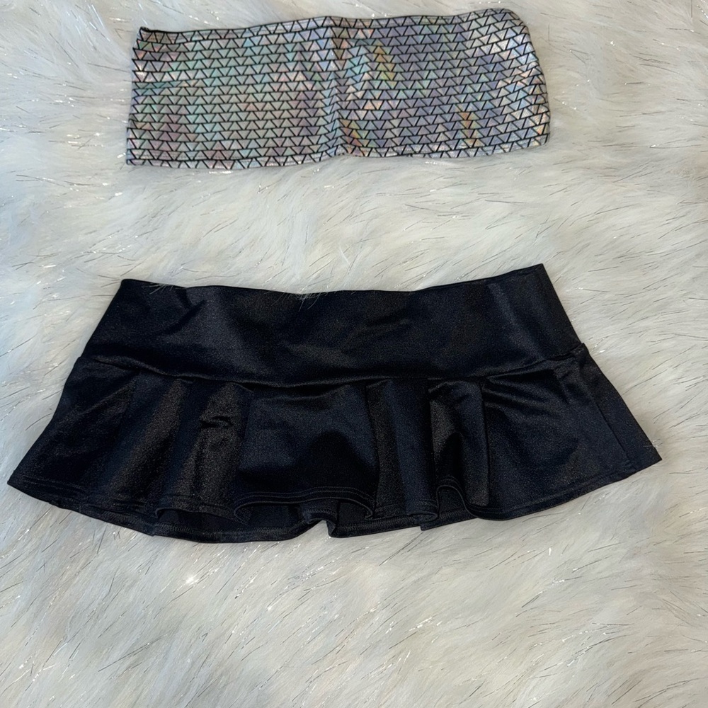 Rave festival outfit Black pleated Mini Skirt with Holographic Tube Top